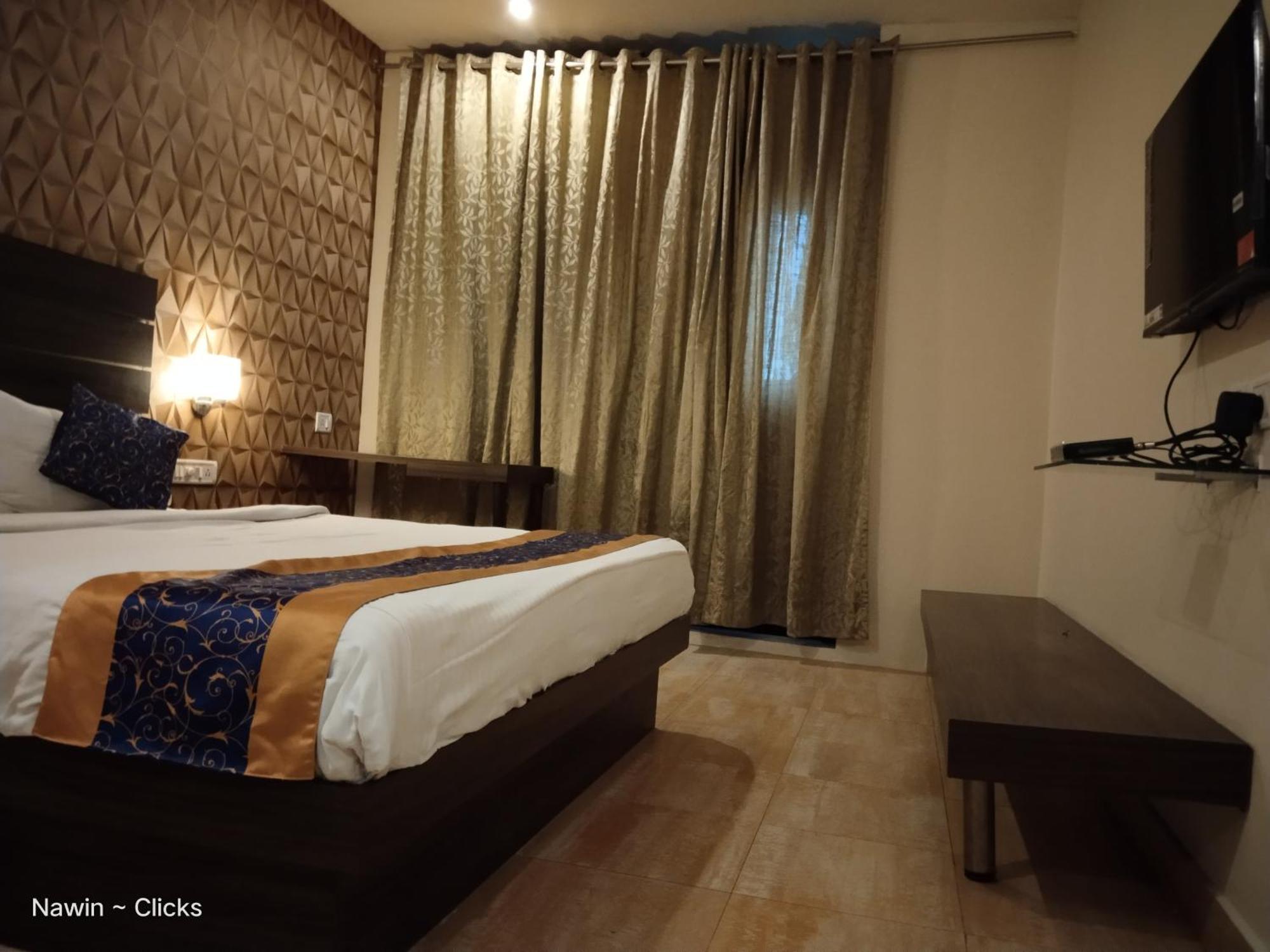 Redfox Hotel- Aminjikarai Chennai Exterior photo